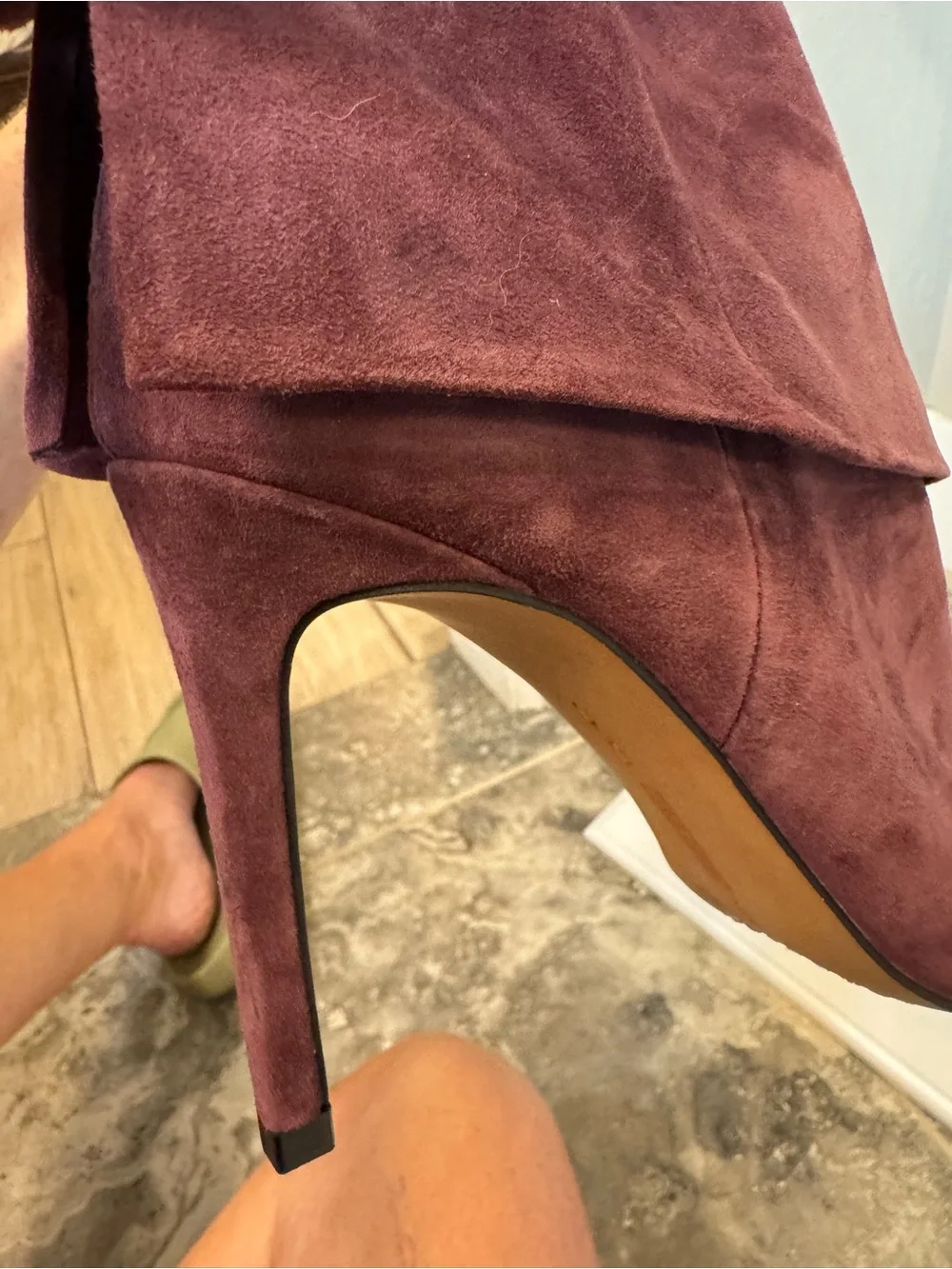 Vince Camuto Amesha Open-Toe Suede Maroon Women’s Ankle Booties with Bow Detail